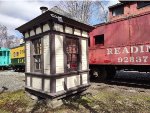 Ex-RDG crossing guard shelter